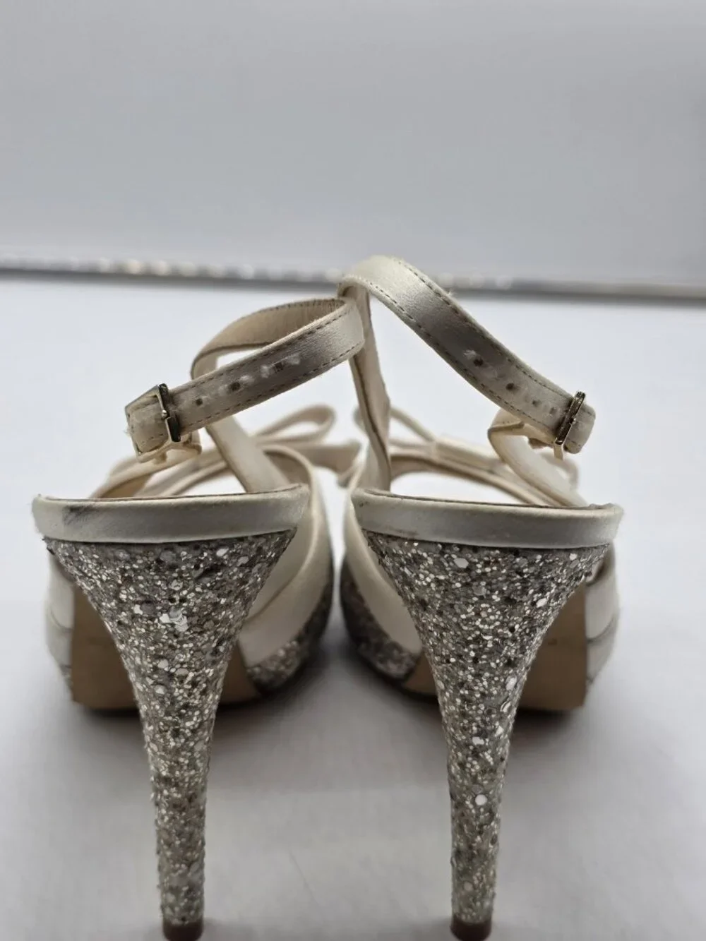 Kate Spade Shoes Womens Size 7.5 White Glitter Bow Slingback Heels Stains